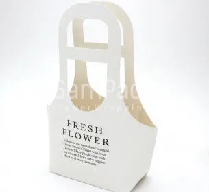 Сумочка "Fresh Flowers" белый сред. Сумочка "Fresh Flowers"