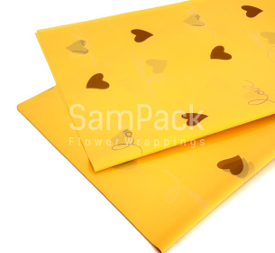 Пленка  "Сердца LOVE" кремовый №242 57*57 20л Пленка 57*57 20л "Сердца LOVE"