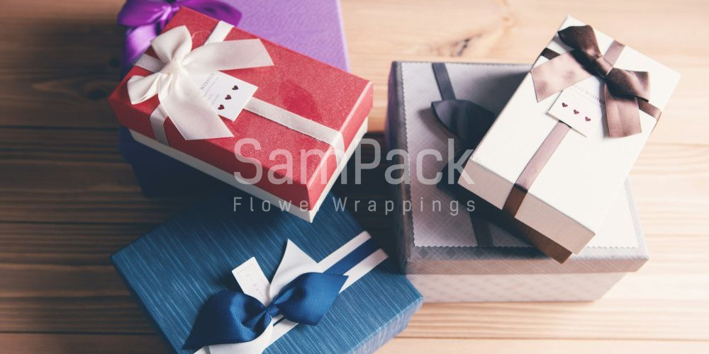 Подарочные коробки: как выбрать идеальную для праздника - SamPack.Store